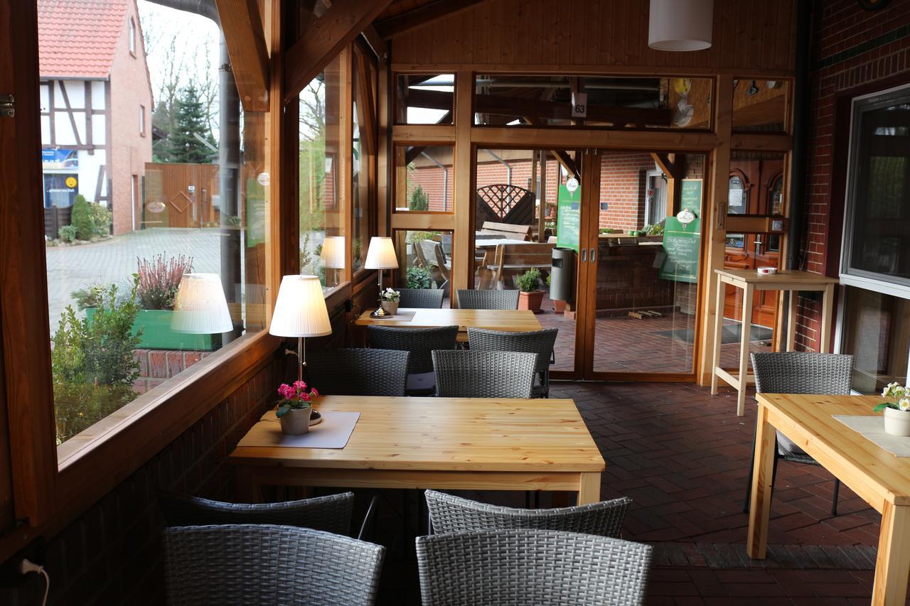 Landgasthof Schoenecke Wahrenholz Exterior foto